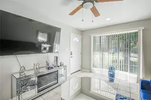 15114 Wellman Ln, Houston, TX 77060 - Photo 2