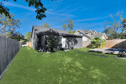 115 Morrell Street, Baytown, TX 77520 - Photo 32