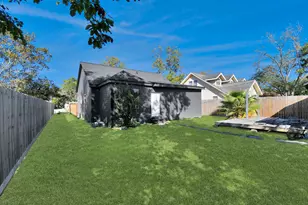 115 Morrell St, Baytown, TX 77520 - Photo 32