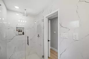 2019 Spillers Ln, Houston, TX 77043 - Photo 14