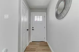 5634 Cerritos Dr, Houston, TX 77035 - Photo 6