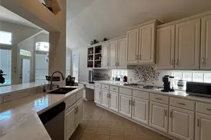 402 Bay Bridge Dr, Sugar Land, TX 77478 - Photo 14