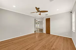 9927 Southport Dr, Houston, TX 77089 - Photo 6