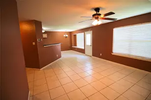 2117 Whittier Dr, Houston, TX 77032 - Photo 6