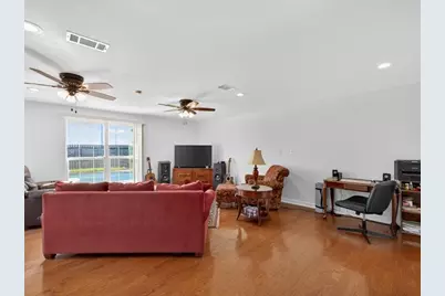 3213 Kleinmann Avenue, Galveston, TX 77551 - Photo 12