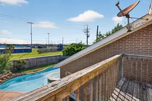 3213 Kleinmann Ave, Galveston, TX 77551 - Photo 36