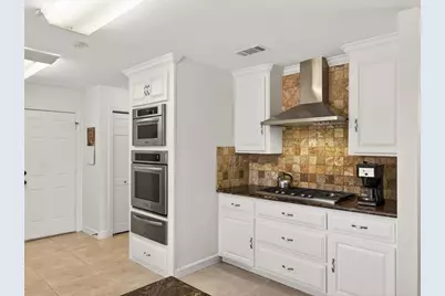 3213 Kleinmann Avenue, Galveston, TX 77551 - Photo 38