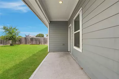 7422 French Quarter Court, Fulshear, TX 77441 - Photo 22