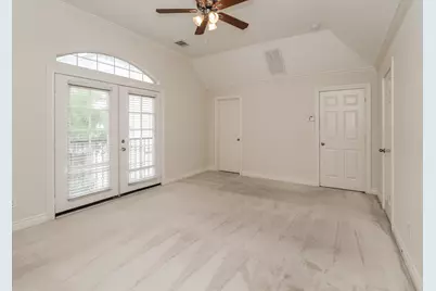 2605 Cheshire Oaks Drive, Houston, TX 77054 - Photo 10