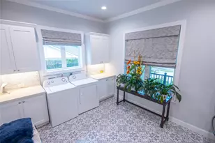 10614 Moonlight Dr, Houston, TX 77096 - Photo 14