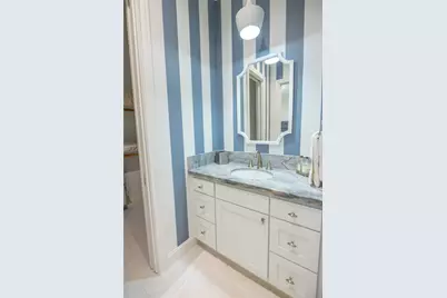 10614 Moonlight Drive, Houston, TX 77096 - Photo 22