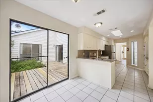 8018 Cobblefield Ln, Houston, TX 77071 - Photo 10