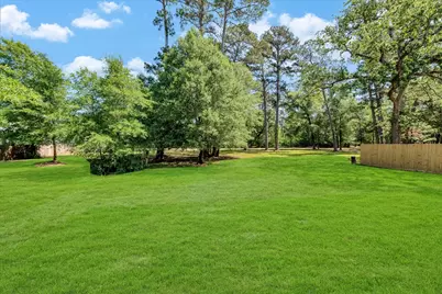 153 Bending Oaks Lane, Livingston, TX 77351 - Photo 32