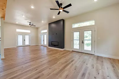 153 Bending Oaks Lane, Livingston, TX 77351 - Photo 8