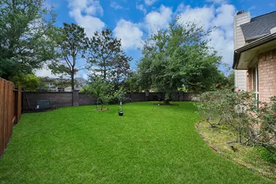 13827 Pepperstone Lane, Houston, TX 77044 - Photo 46