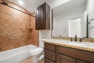 5947 Turtle Beach Ln, Houston, TX 77036 - Photo 20