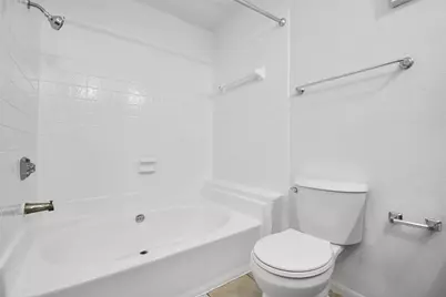 16800 Sugar Pine Drive #37, Houston, TX 77090 - Photo 4