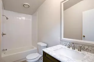5806 S Hwy 35, Alvin, TX 77511 - Photo 12
