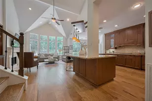 7 Peaceful Canyon Ct, The Woodlands, TX 77381 - Photo 2