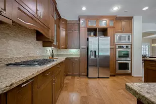 7 Peaceful Canyon Ct, The Woodlands, TX 77381 - Photo 16