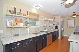 4247 Crownwood Dr, Seabrook, TX 77586 - Photo 8
