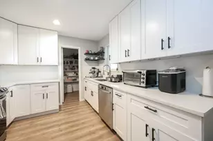 2554 Kevin Ln, Houston, TX 77043 - Photo 32