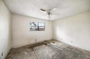5930 Guadalupe St, Houston, TX 77016 - Photo 10