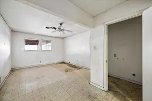 5930 Guadalupe St, Houston, TX 77016 - Photo 8