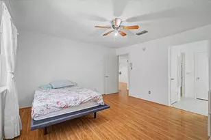 13090 Clarewood Dr, Houston, TX 77072 - Photo 18