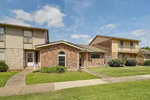 13090 Clarewood Dr, Houston, TX 77072 - Photo 2