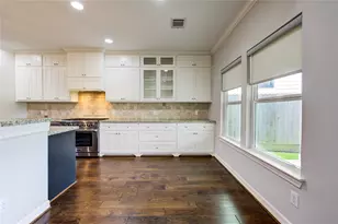 1713 Reverse St, Houston, TX 77055 - Photo 16