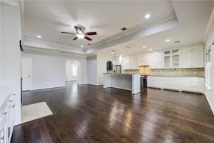 1713 Reverse St, Houston, TX 77055 - Photo 14