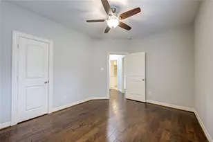 1713 Reverse St, Houston, TX 77055 - Photo 30