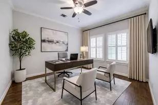1713 Reverse St, Houston, TX 77055 - Photo 4
