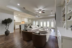 1713 Reverse St, Houston, TX 77055 - Photo 10