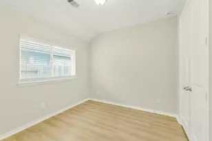 229 Trapper Creek Dr, Conroe, TX 77304 - Photo 22