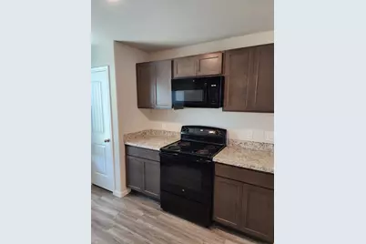 3216 Moore Avenue, Bay City, TX 77414 - Photo 8