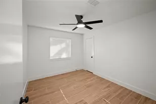 303 Knoll Forest Dr, League City, TX 77573 - Photo 24