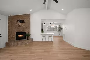 303 Knoll Forest Dr, League City, TX 77573 - Photo 6