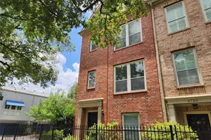 2722 Crawford St, Houston, TX 77004 - Photo 2