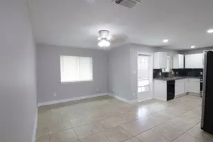 7941 Longridge Dr, Houston, TX 77055 - Photo 4