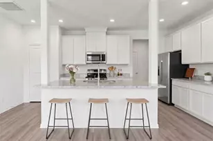 11707 Eclipse Dr, Willis, TX 77318 - Photo 4