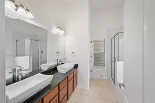 907 McKinney Park Ln, Houston, TX 77003 - Photo 20
