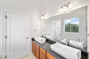 907 McKinney Park Ln, Houston, TX 77003 - Photo 22