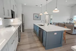 131 South Mae Cir S, Crystal Beach, TX 77650 - Photo 4