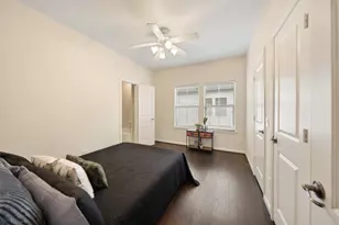 562 Bomar St St, Houston, TX 77006 - Photo 18