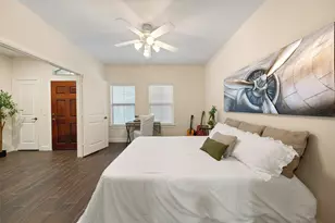 562 Bomar St St, Houston, TX 77006 - Photo 22