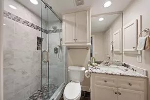 562 Bomar St St, Houston, TX 77006 - Photo 24