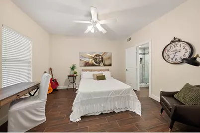 562 Bomar St Street, Houston, TX 77006 - Photo 22