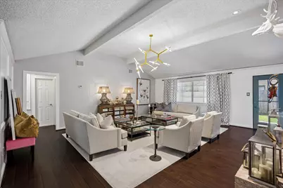 8714 Parkcrest Forest Drive, Houston, TX 77088 - Photo 6